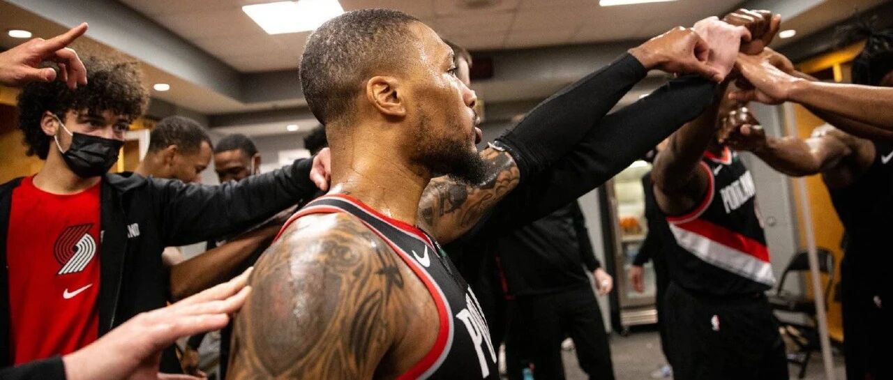 关键时刻数据霸榜却落选先发，利拉德在这个抱团时代值得更多尊重