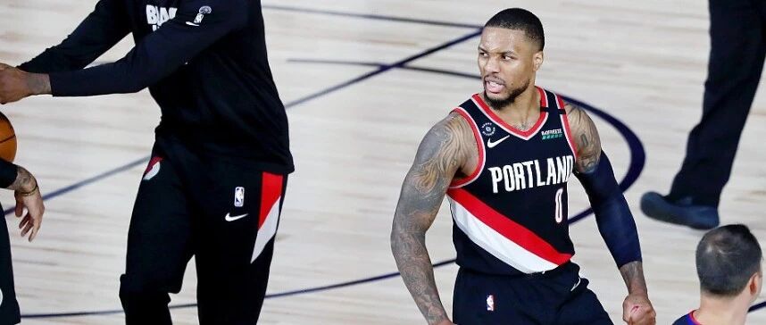 两场爆砍112分，老天都在帮他进三分，惹谁都别惹利拉德！