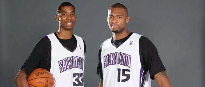 刷一年数据只刷出个底薪，十年后，白边和考神又站到了一起