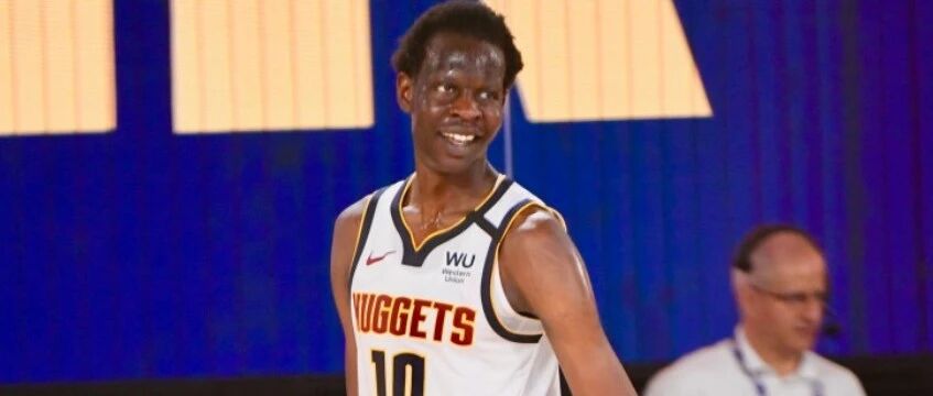 2米18的小前锋，能投三分能追身大帽，掘金这刮彩票手气逆天了