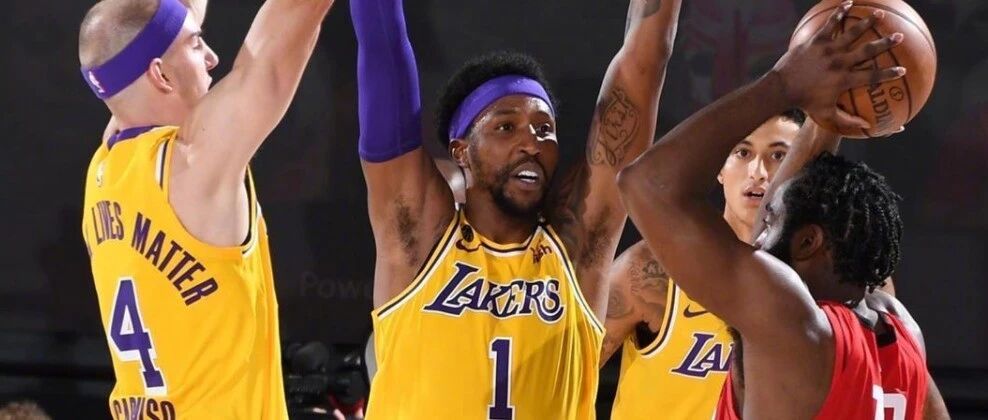 篮板输26个，内线输38分，一个豪斯把红队的心态搞崩了