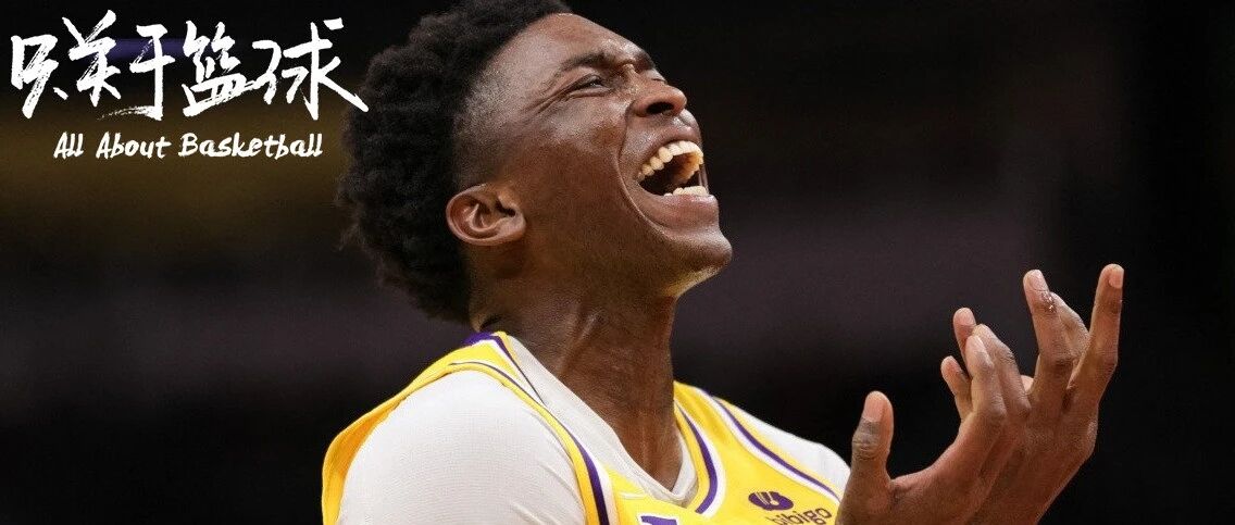 曾经和詹姆斯对抗的他，现在拉了詹姆斯一把