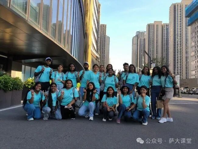 一堂行走的国际课 黄冈师范学院斯里兰卡师生走进武汉光谷体验科技与创新