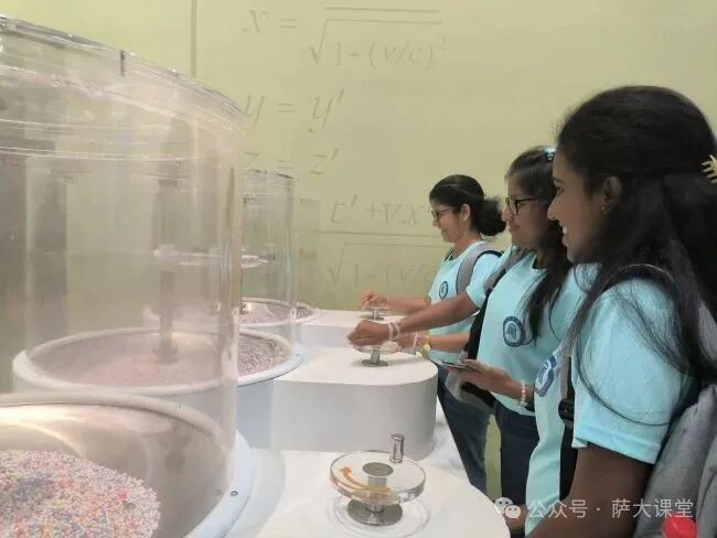 一堂行走的国际课 黄冈师范学院斯里兰卡师生走进武汉光谷体验科技与创新