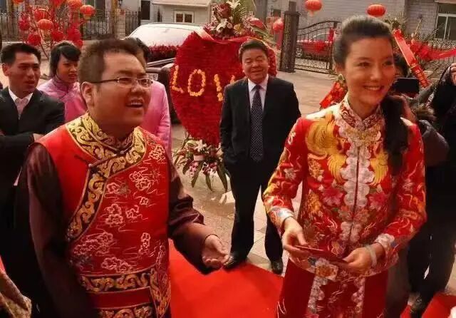 当红女星被爆骗婚夺财：拿3亿离婚费，9年后，她后悔吗？(图15)