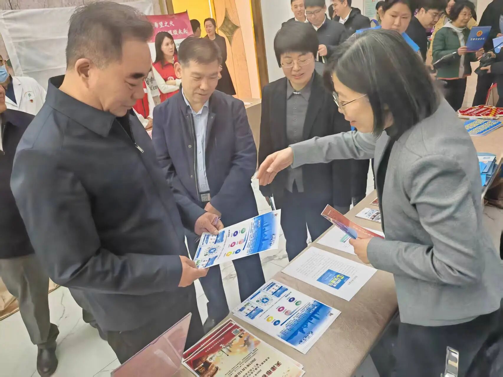 发扬志愿精神 传递“信”能量