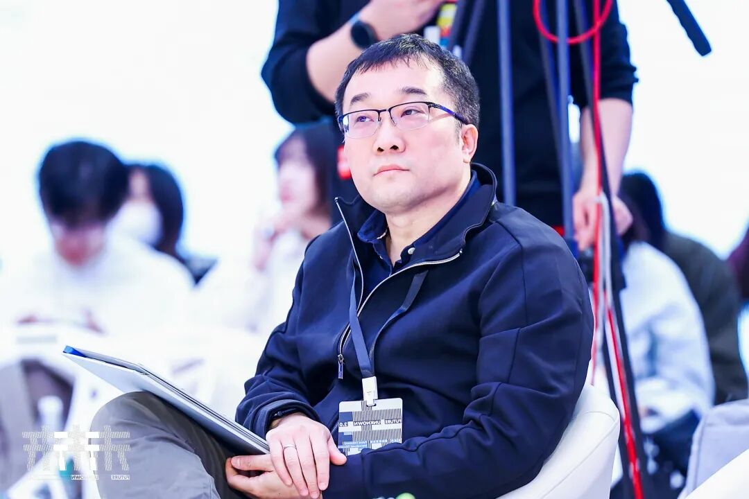 彭兰 | 界限的漂移与主体性的守护：智能化内容生产潮流下人的主体性问题反思