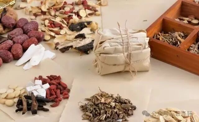 一病一药，十二种常见中成药，无论男女，一生受益！