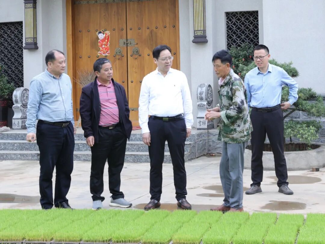 李来清到同心村开展“走找想促”意见征求活动