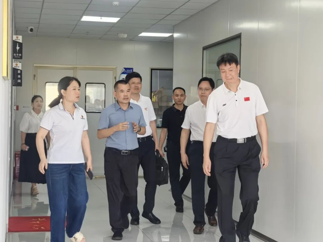 政校企协同发力 产学研深度合作 ——谢宏副市长带队深入船山时间谷调研