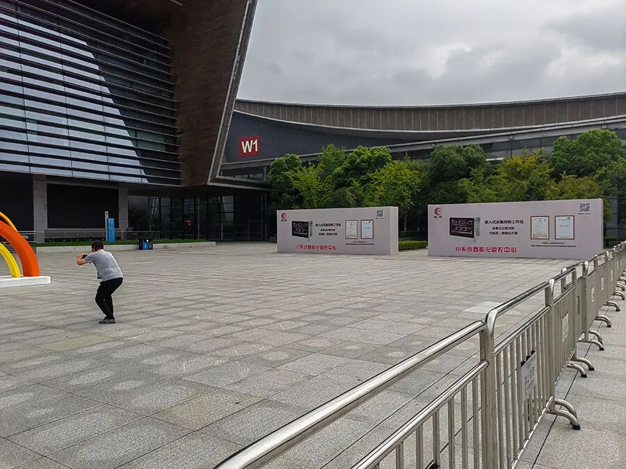 虹潤公司閃耀多國展首日，創新科技引行業矚目