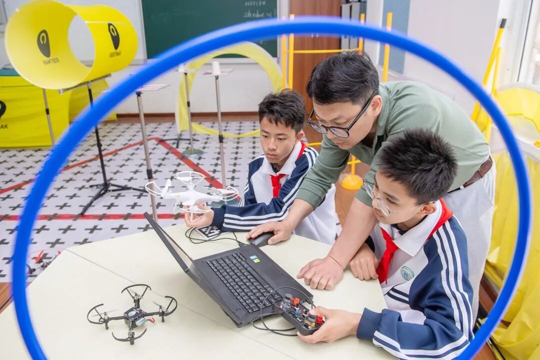 Students practice drone programming at a middle school in Changxing county, Huzhou city, East China's Zhejiang Province. Photo: VCG