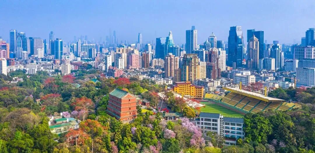 越秀新盘西苑雅居156~198㎡大平层，均价11~15万！