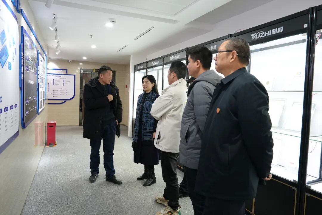 贵州省苏商企业联合会前往贵州图智信息技术有限公司考察交流(图4)