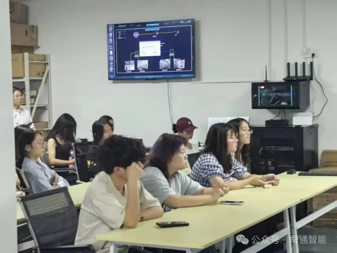 湖北工業(yè)大學經(jīng)管學院一行赴武漢舜通智能—節(jié)能考察交流