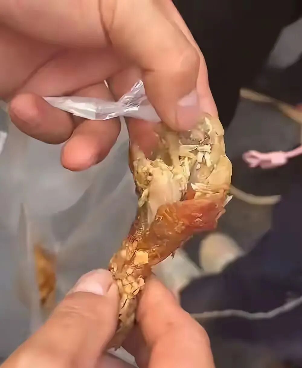 正新鸡排门店被吹走