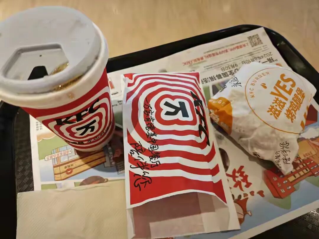 正新鸡排门店被吹走