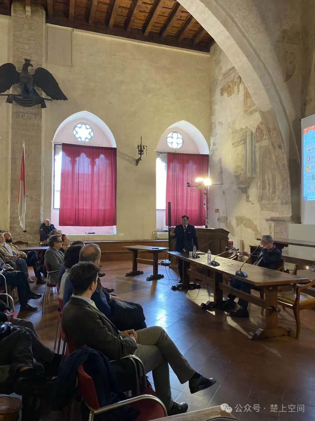 艺术家张展新作参加第二届意大利todi双年展