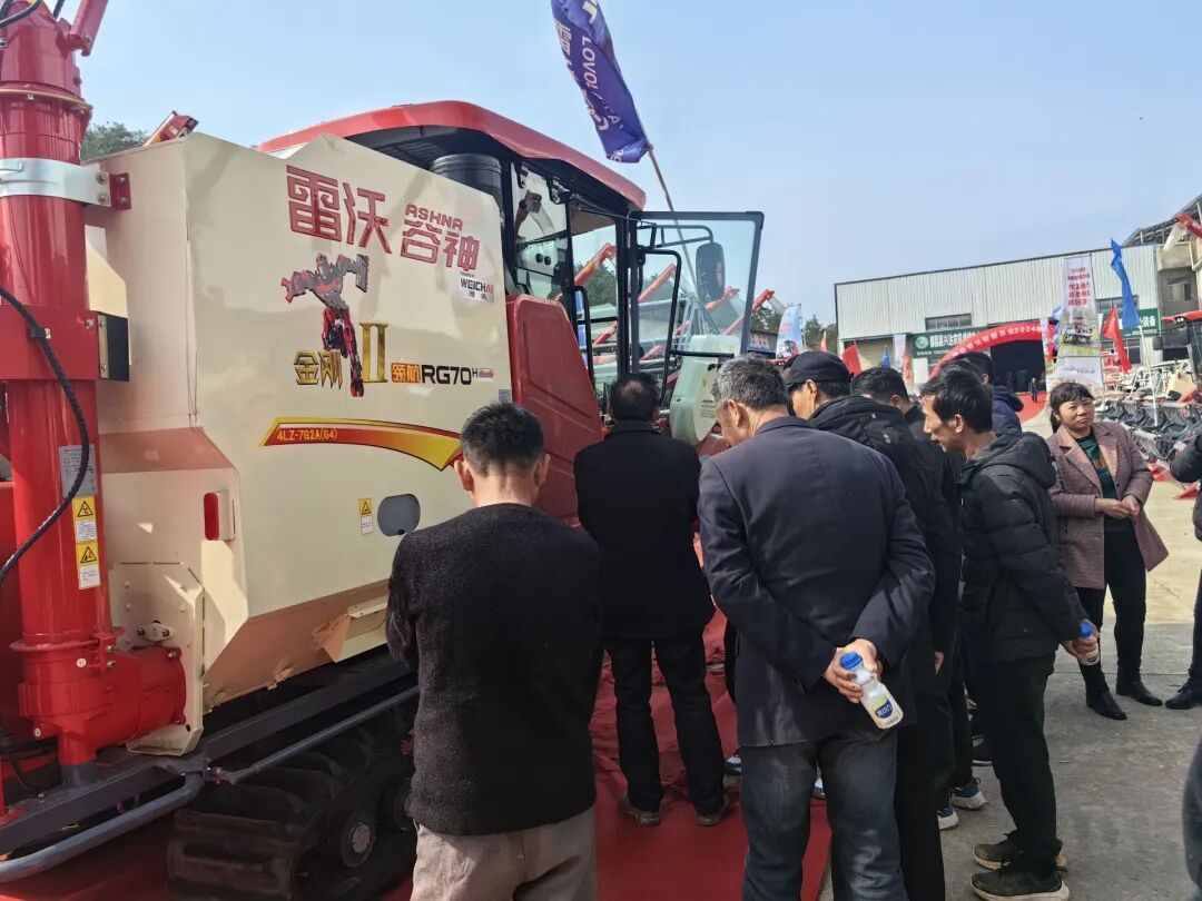 农机补贴惠民生我县掀起购机热