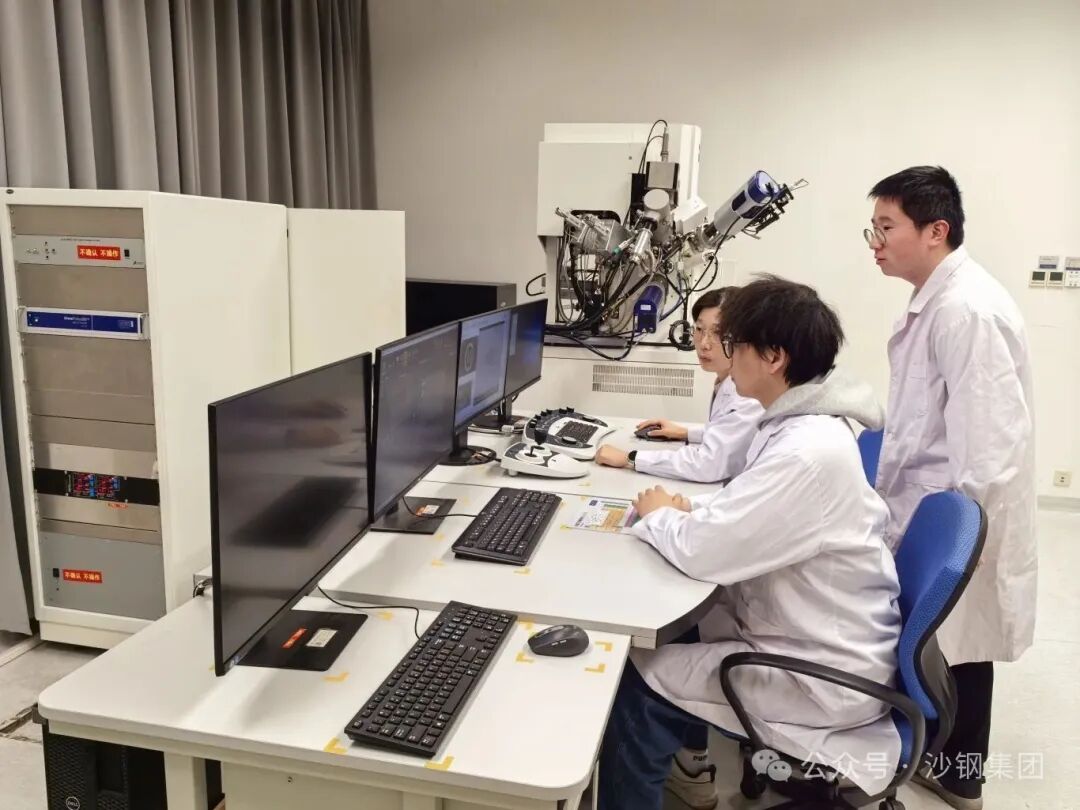 钢铁研究院研发人员1 (2).jpg