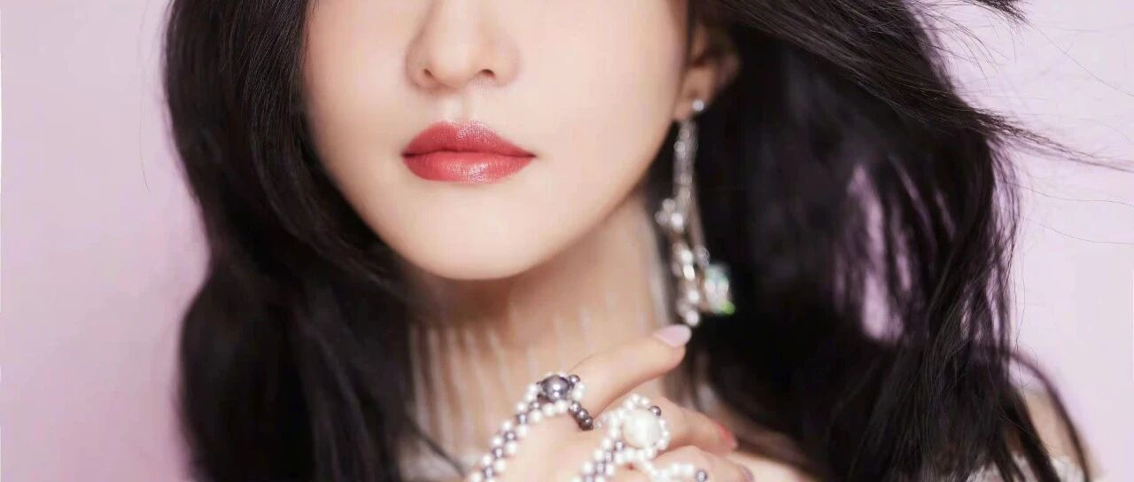 消失10年后凭《歌手》再次翻红，她是如何将一手烂牌打好的？