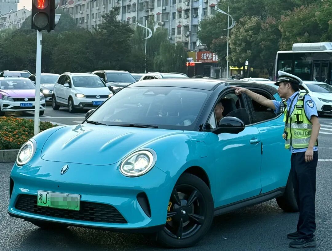 微信图片_20251006084547_200_118_副本.jpg