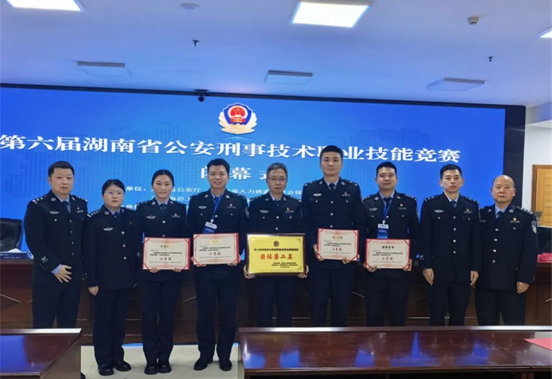 合照_副本.jpg
