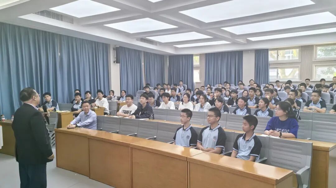 浙江省瓯海中学 校园新闻 学术高中| 中国科学院大学张德良教授赴瓯中