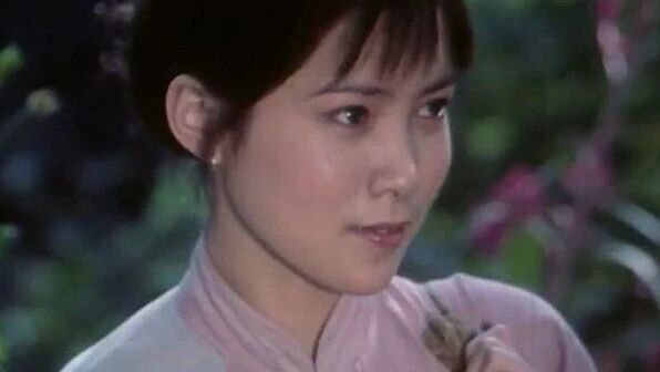 沈丹萍主演的《百合花》