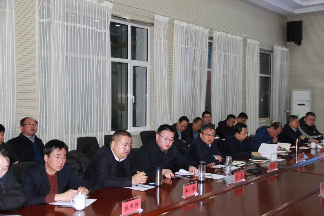 忻州一中党委书记,校长陈汉明与来宾座谈交流原平市委副书记,市长