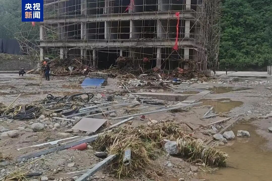 河南暴雨致8人失联