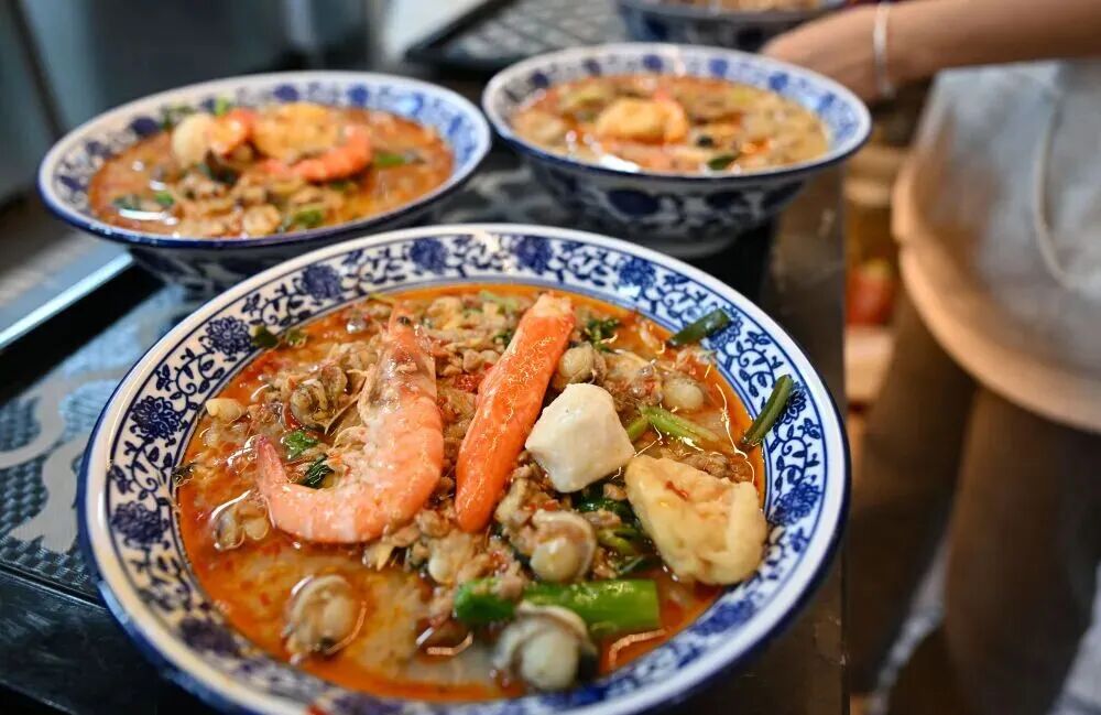 图为文昌铺前糟粕醋粉。新华社记者 郭程 摄.jpg