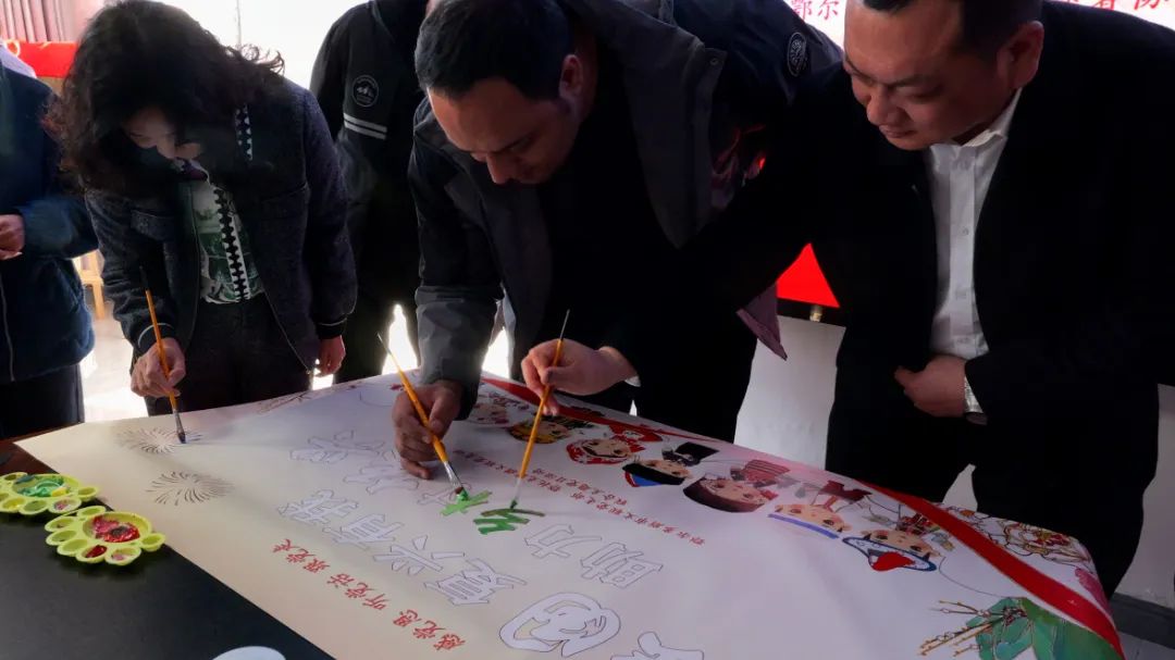 基层艺讯 | 鄂尔多斯市文联文艺志愿服务走进巴彦希泊日嘎查 第3张