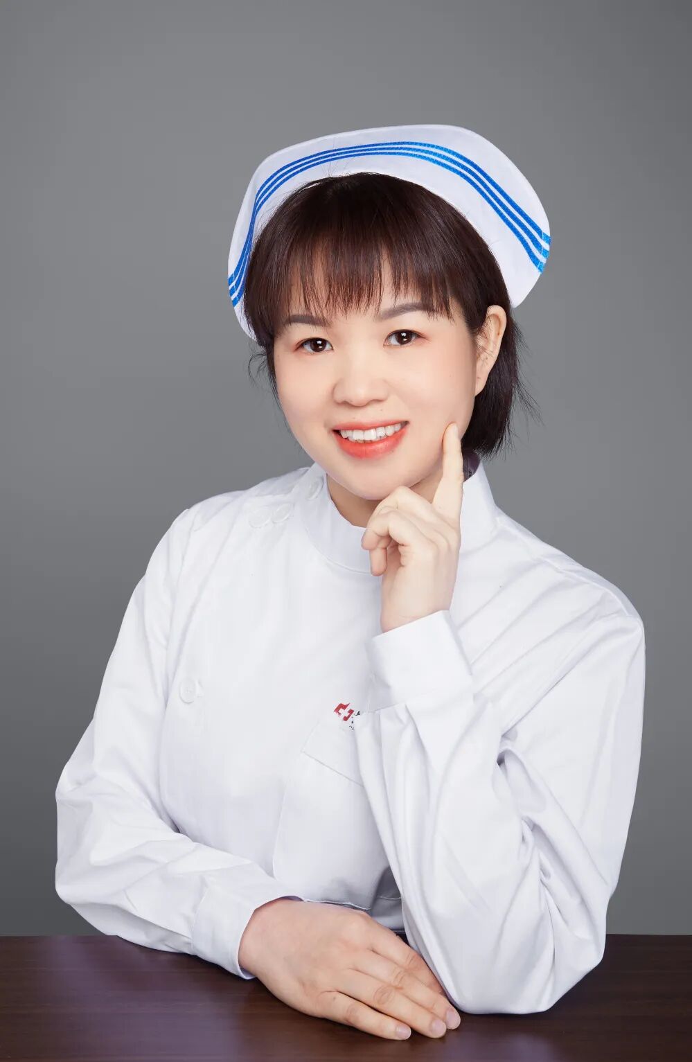 医院床位灯怎么关【健康中国说】长沙市中心医院（南华大学附属长沙中心医院）护理部副主任杨东华：以心为灯，做生命的守护天使_https://www.jmylbn.com_新闻资讯_第4张