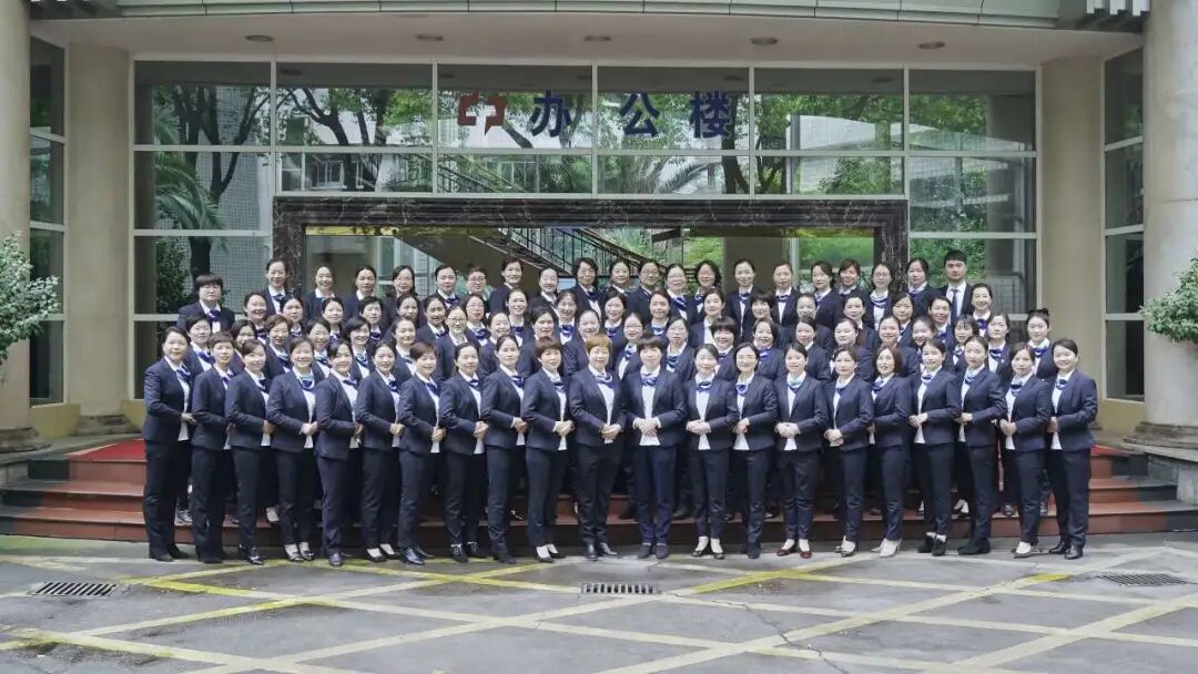 医院床位灯怎么关【健康中国说】长沙市中心医院（南华大学附属长沙中心医院）护理部副主任杨东华：以心为灯，做生命的守护天使_https://www.jmylbn.com_新闻资讯_第22张