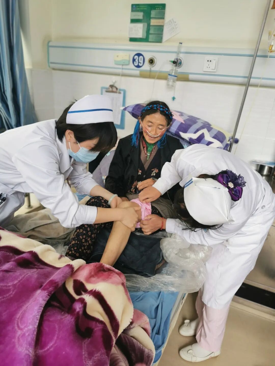 医院床位灯怎么关【健康中国说】长沙市中心医院（南华大学附属长沙中心医院）护理部副主任杨东华：以心为灯，做生命的守护天使_https://www.jmylbn.com_新闻资讯_第9张