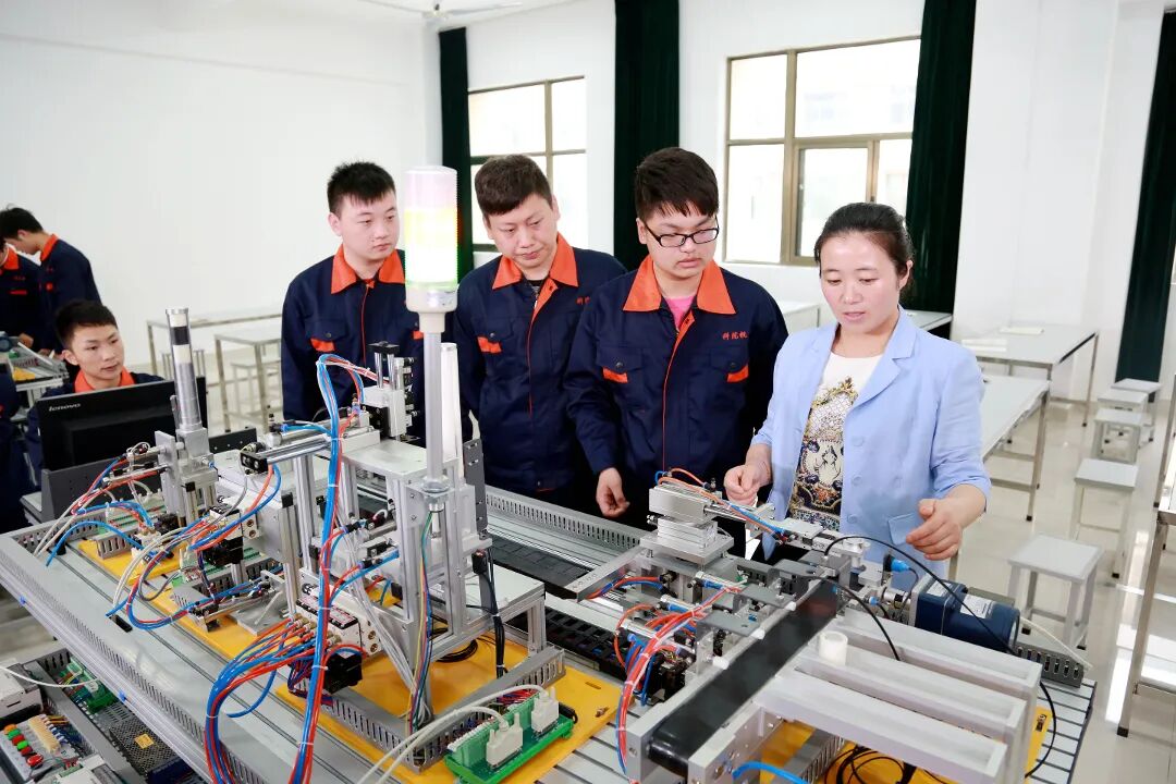 实验室教学1.jpg
