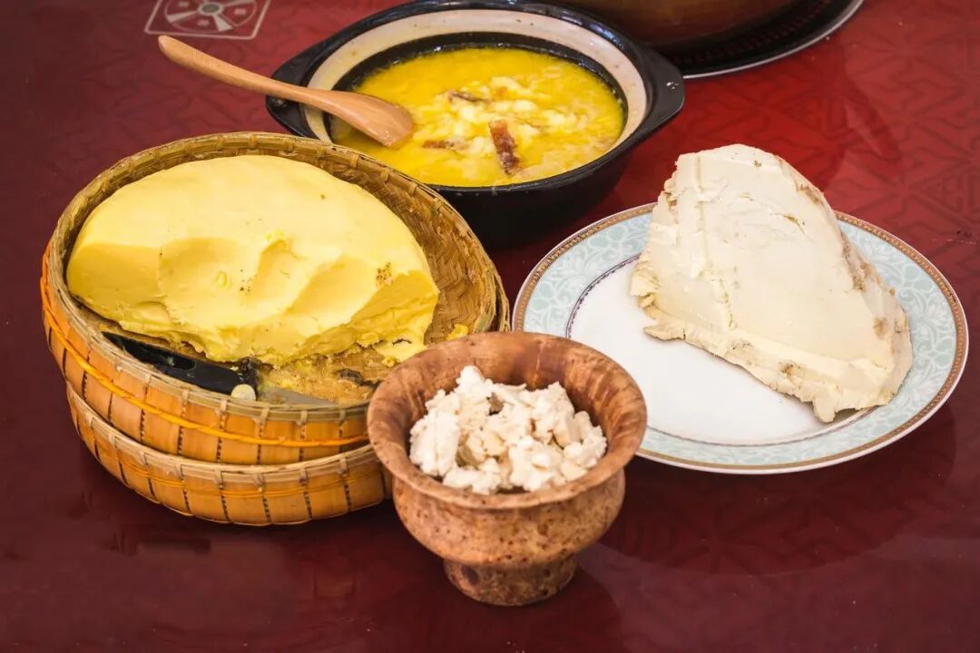 川西隐藏王炸县城万亩梨花美到爆美食超宝藏