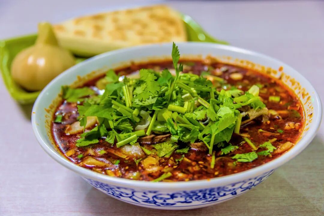 西北最低调的小城，藏着一个不输广州的早茶江湖！