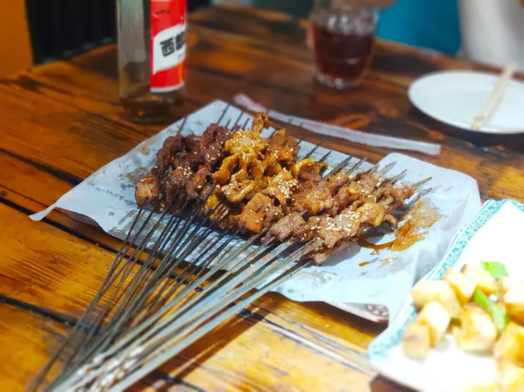 西北最低调的小城，藏着一个不输广州的早茶江湖！