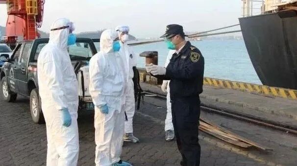 交通运输部：禁止体温超过37.3℃的人员进入港口