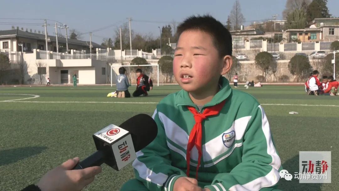 �ټ�����У�����衱��