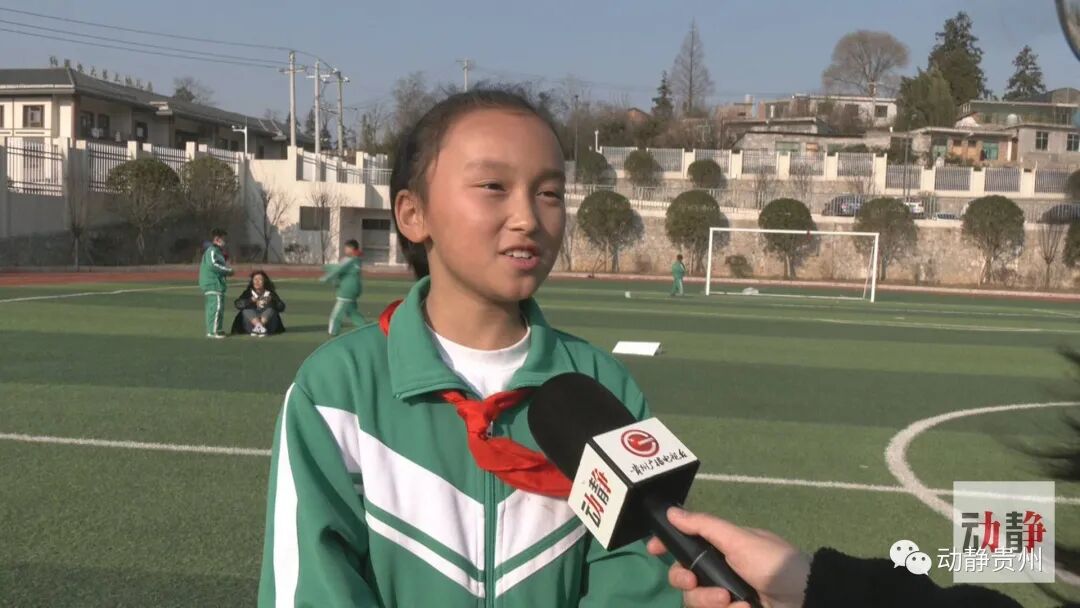 �ټ�����У�����衱��