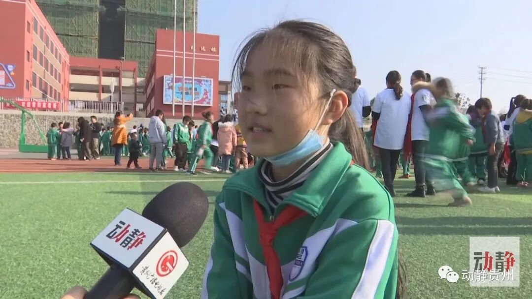 �ټ�����У�����衱��