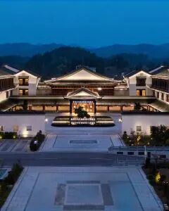 贵州小七孔施柏阁大观酒店·雅居私汤阳台大床房 1晚