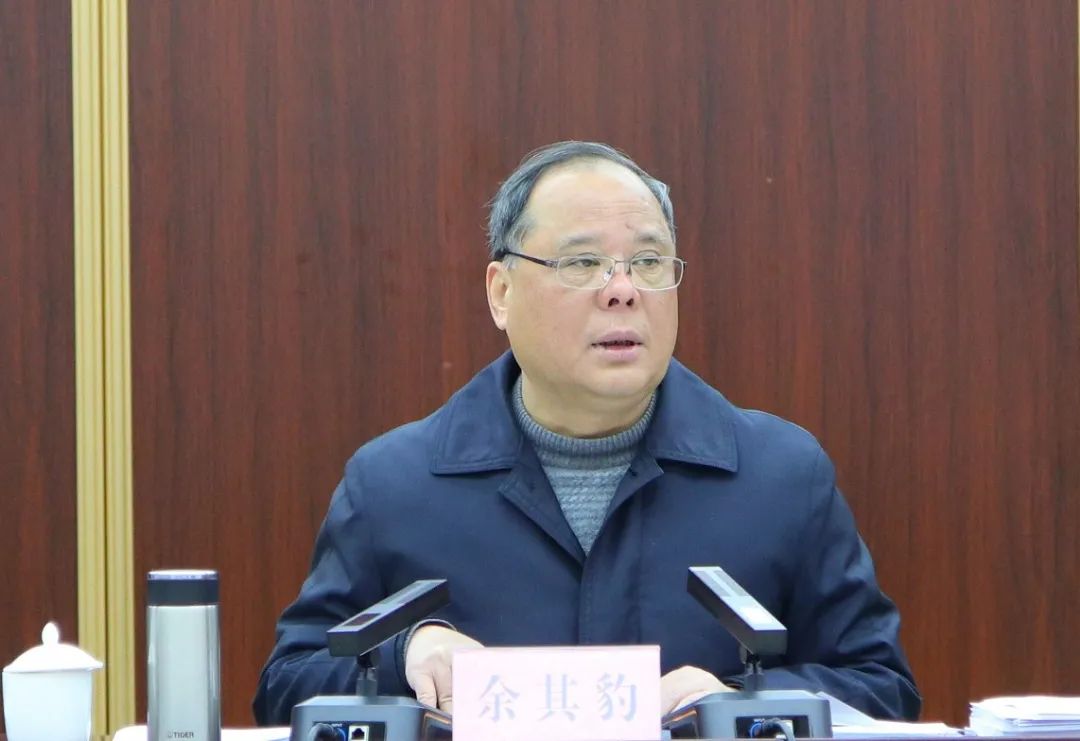 兴宁市召开新冠肺炎防控领导小组(指挥部)会议: 做好打硬仗的思想和