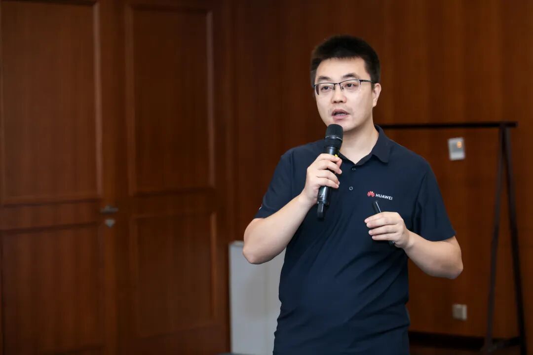 “链”接大企业丨长风杯携科创企业走进华为，共探中小企业数智转型新路径