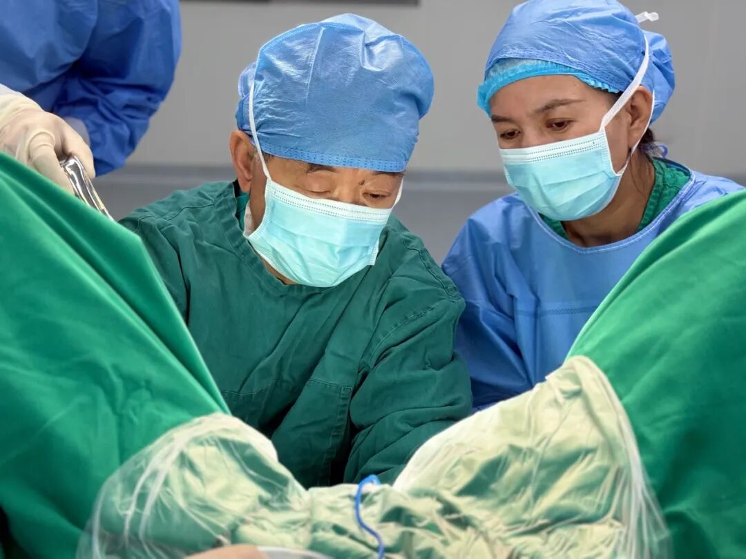 肌瘤钻怎么写【医疗】青海省藏医院成功开展一例巨大阴式子宫肌壁间平滑肌瘤剔除术_https://www.jmylbn.com_新闻资讯_第1张