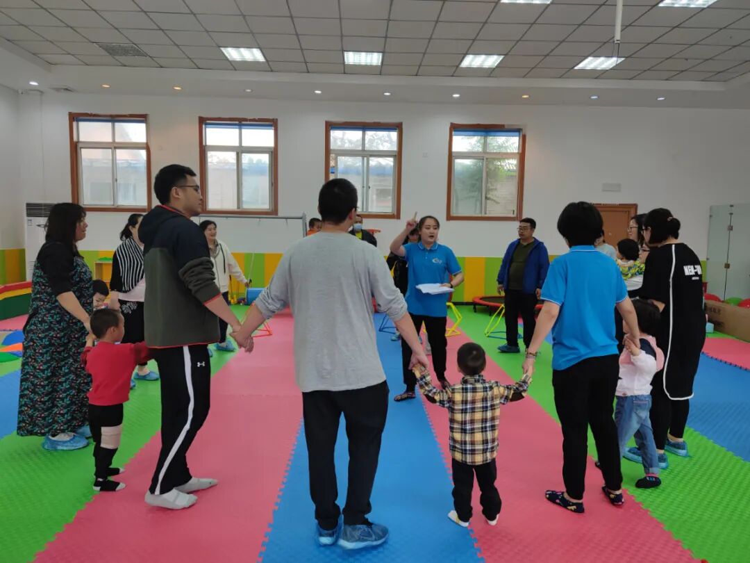 器械区有什么器械【详解】平衡木、羊角球、大滑板......这些感统器械都有什么用？_https://www.jmylbn.com_新闻资讯_第4张