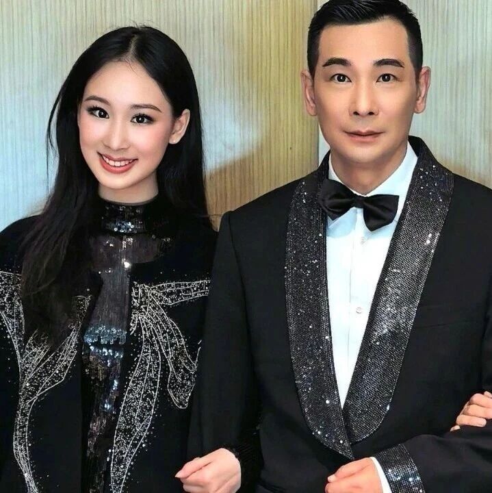 梅艳芳旧爱17岁学霸女儿入港大!高中时留学瑞士全球最贵名校